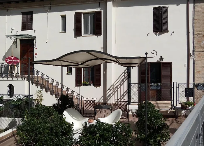 Da Gina Couette-café Senigallia